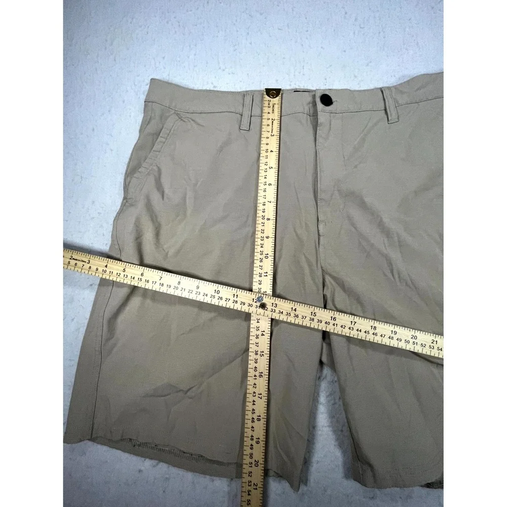 Reef Walk Shorts Mens 40 Khaki Stretch Mid Rise Slash Pocket Modern Surf Casual